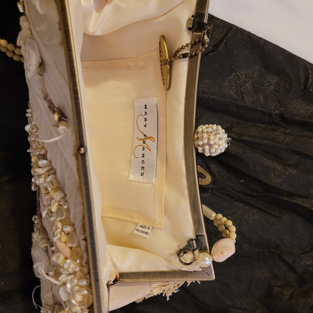 Mary Frances Beaded Shoulder Bag